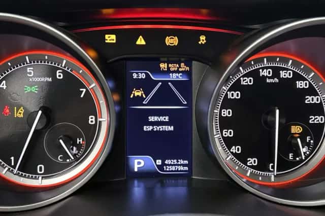Suzuki Swift (2021) thumbnail 5