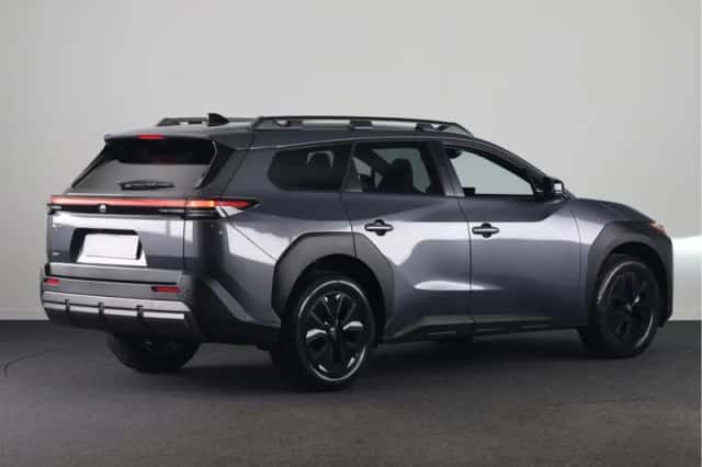 Toyota bZ4X (2026) thumbnail 2
