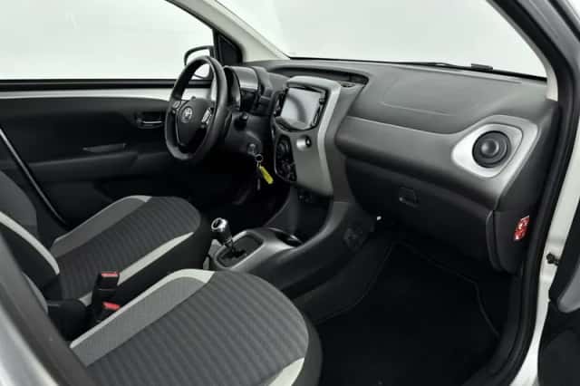 Toyota Aygo (2019) thumbnail 6