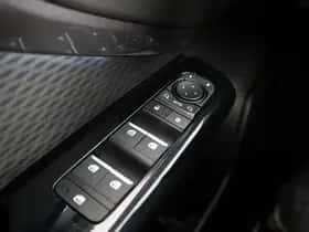 Toyota Urban_Cruiser (2026) thumbnail 28