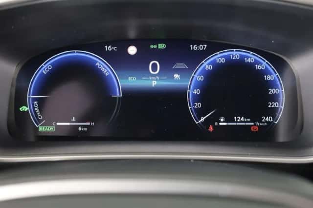 Toyota Corolla_Touring_Sports (2025) thumbnail 6