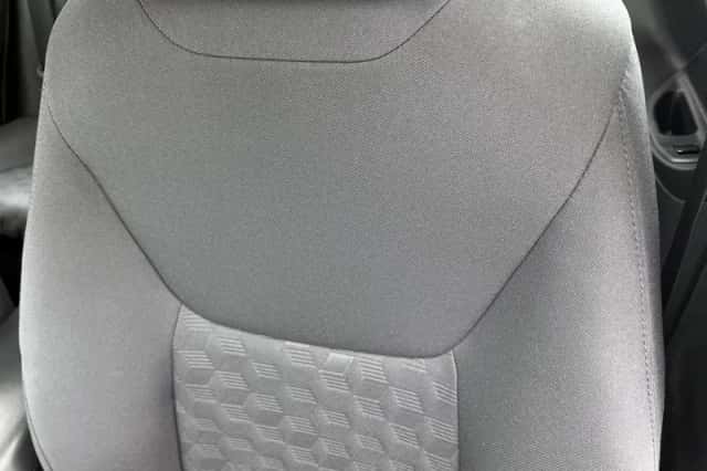 Toyota Yaris (2025) thumbnail 5