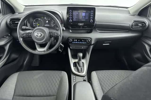 Toyota Yaris (2021) thumbnail 4