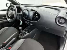Toyota Aygo (2024) thumbnail 6
