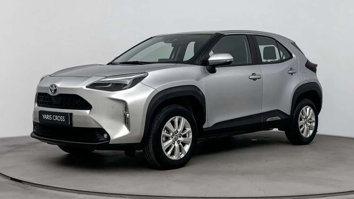 Toyota Yaris_Cross (2023) — foto 1
