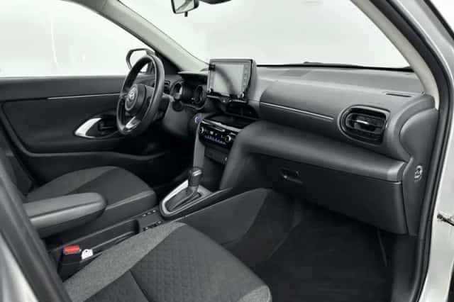 Toyota Yaris_Cross (2023) thumbnail 6