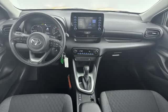 Toyota Yaris (2021) thumbnail 4