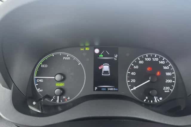 Toyota Yaris (2021) thumbnail 5