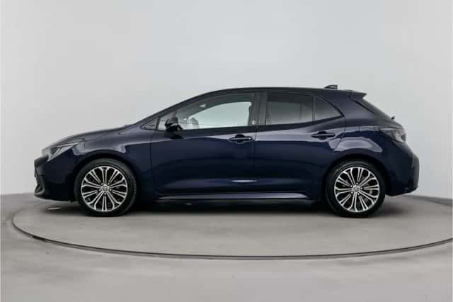 Toyota Corolla (2022) thumbnail 3