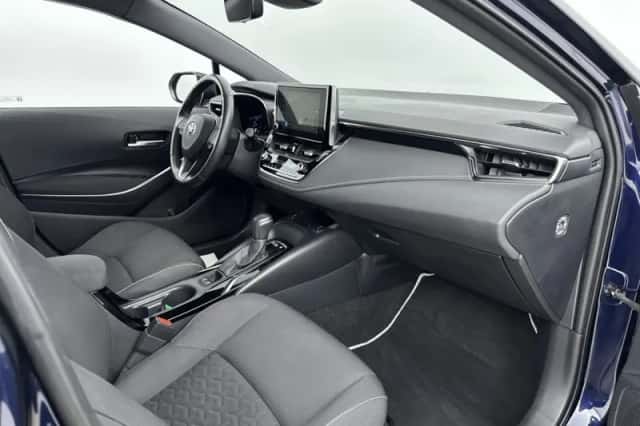 Toyota Corolla (2022) thumbnail 6