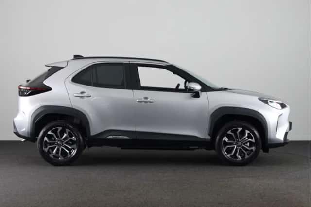 Toyota Yaris_Cross (2026) thumbnail 3