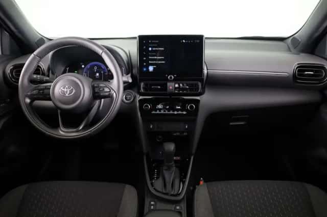 Toyota Yaris_Cross (2026) thumbnail 4