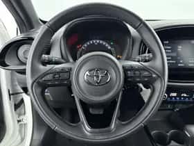 Toyota Aygo (2023) thumbnail 5