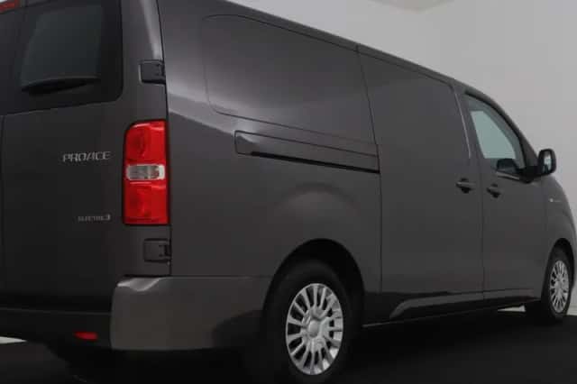 Toyota Proace (2024) thumbnail 2