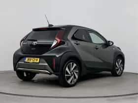 Toyota Aygo (2022) thumbnail 2