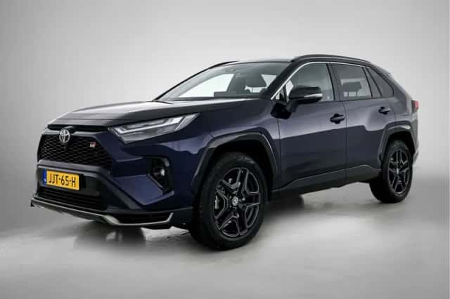 Toyota RAV4 (2025) thumbnail 1