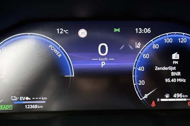 Toyota RAV4 (2025) thumbnail 5