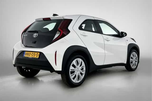 Toyota Aygo (2025) thumbnail 2