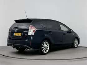 Toyota Prius (2017) thumbnail 2