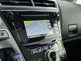 Toyota Prius (2017) thumbnail 9