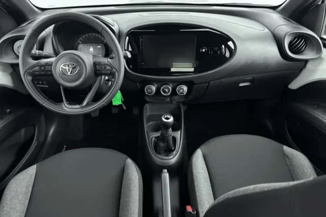 Toyota Aygo (2024) thumbnail 5
