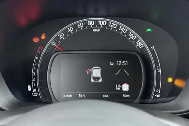 Toyota Aygo (2024) thumbnail 6