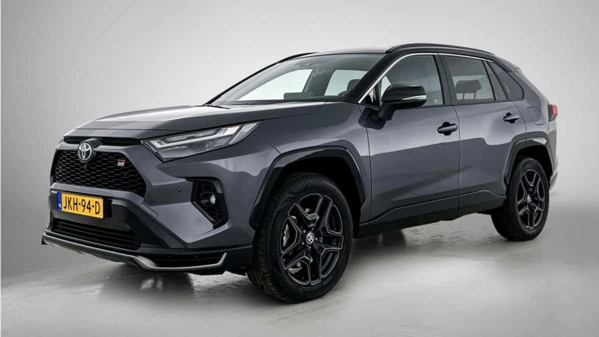 Toyota RAV4 (2025) — foto 1