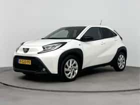 Toyota Aygo (2022) thumbnail 1