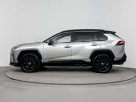 Toyota RAV4 (2021) thumbnail 3