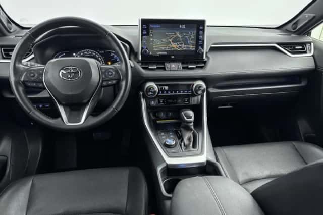 Toyota RAV4 (2021) thumbnail 4