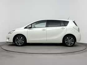 Toyota Verso (2018) thumbnail 3