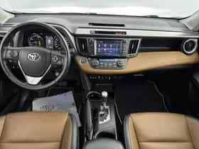 Toyota RAV4 (2017) thumbnail 4