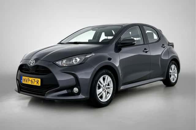 Toyota Yaris (2025) thumbnail 1