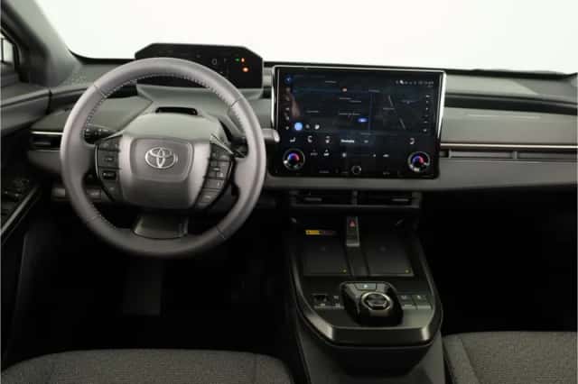 Toyota bZ4X (2026) thumbnail 4