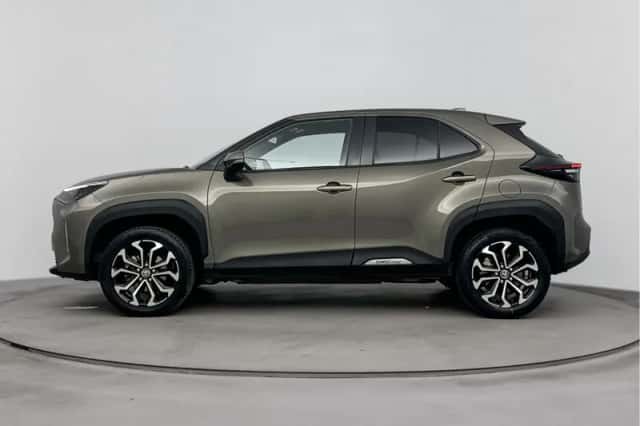 Toyota Yaris_Cross (2022) thumbnail 3
