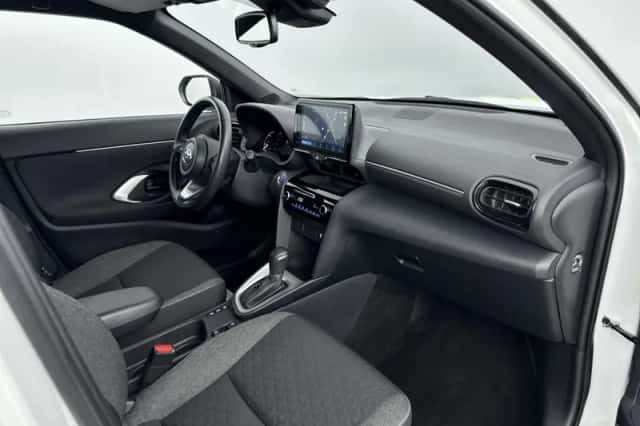 Toyota Yaris_Cross (2023) thumbnail 6