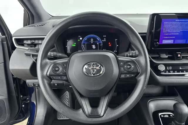 Toyota Corolla (2023) thumbnail 6