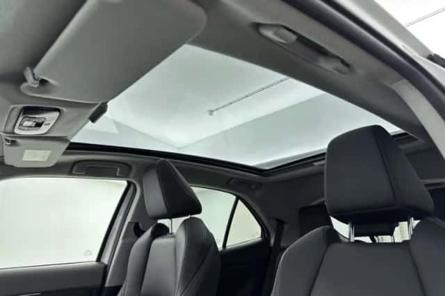 Toyota Yaris_Cross (2024) thumbnail 4