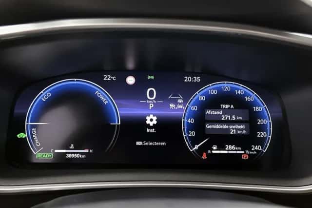 Toyota Corolla_Touring_Sports (2025) thumbnail 5