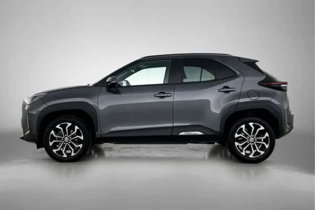Toyota Yaris_Cross (2024) thumbnail 3