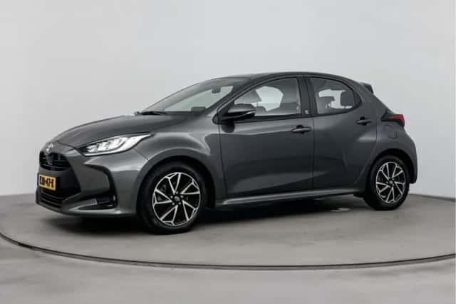 Toyota Yaris (2022) thumbnail 1
