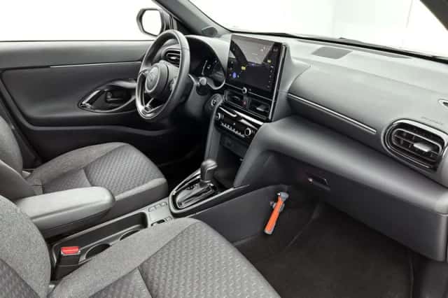 Toyota Yaris_Cross (2025) thumbnail 6