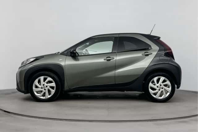 Toyota Aygo (2023) thumbnail 3