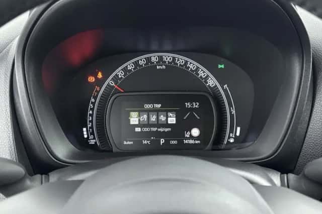 Toyota Aygo (2023) thumbnail 5