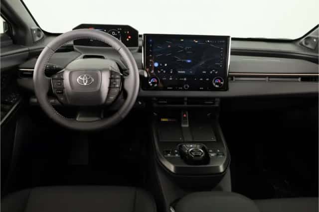 Toyota bZ4X (2026) thumbnail 4
