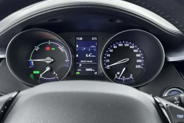 Toyota C-HR (2020) thumbnail 5