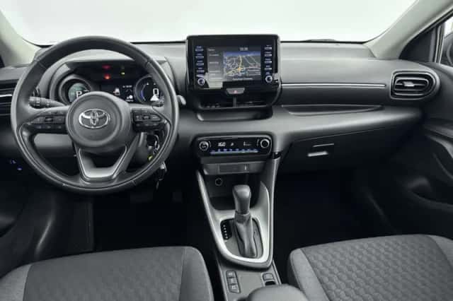 Toyota Yaris (2022) thumbnail 4