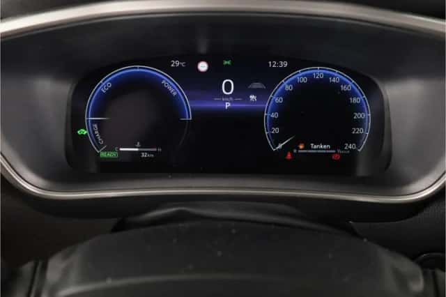 Toyota Corolla_Touring_Sports (2024) thumbnail 5