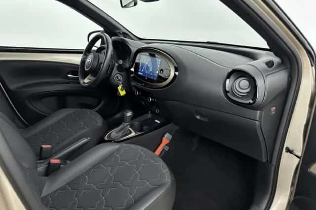 Toyota Aygo (2023) thumbnail 6