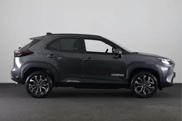 Toyota Yaris_Cross (2025) thumbnail 3